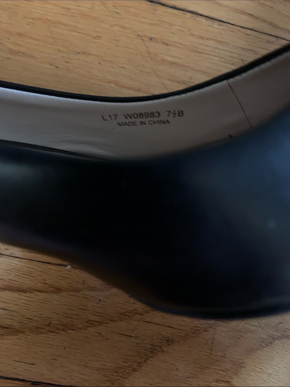 Cole Haan Black Leather Pumps 7.5 Heels 2.5” - Picture 6 of 6